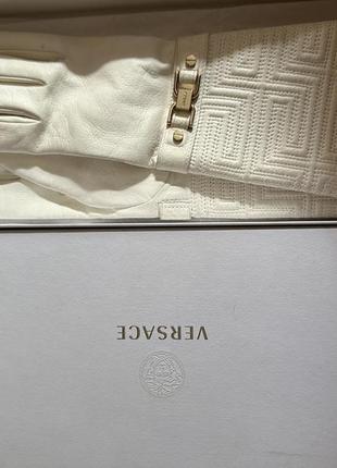Перчатки кожаные versace италия белые