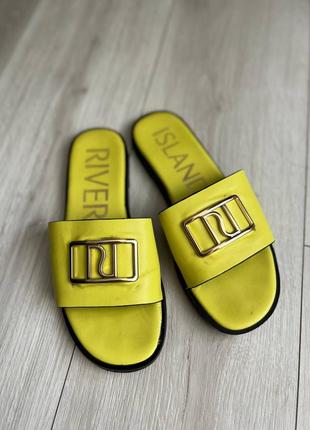 Шлепанцы river island.  37-38 размер