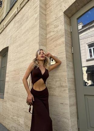 Жіноча приваблива сукня шоколадного кольору