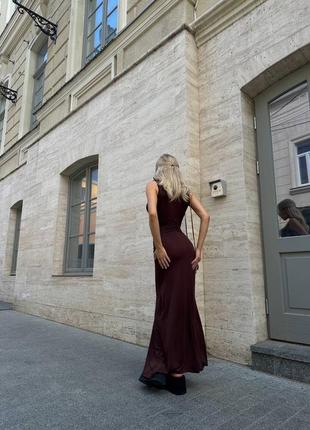 Жіноча приваблива сукня шоколадного кольору