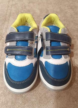 Детские кроссовки biki