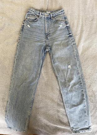 Джинси bershka 36 розмір mom slim нові