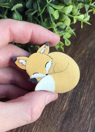 Значок з дерева "сон лисенка"