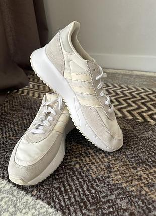 Кросівки adidas