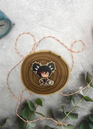 Деревянный значок "геншин импакт - синь янь"