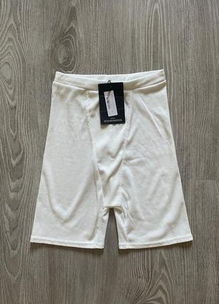 Шорты в рубчик с высокой посадкой