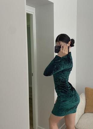 Зелена бархатна неймовірно сяюча сукня 💚3 фото