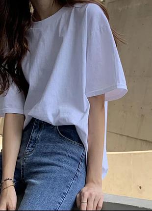 Футболка женская белая из хлопка свободного кроя