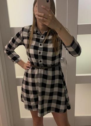 Сукня в клітинку, плаття