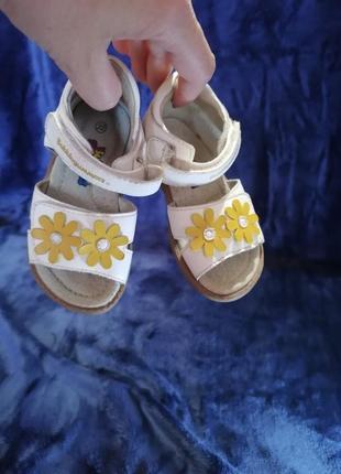 Босоніжки 22 розмір