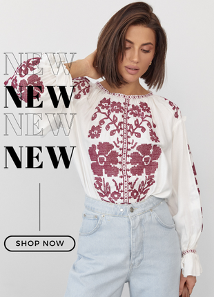 Вишиванка з квітковою вишивкою хрестиком