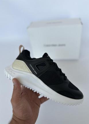 Женские кроссовки calvin klein