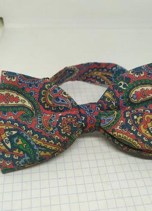 Галстук бабочка с принтом индийские огурцы. англия