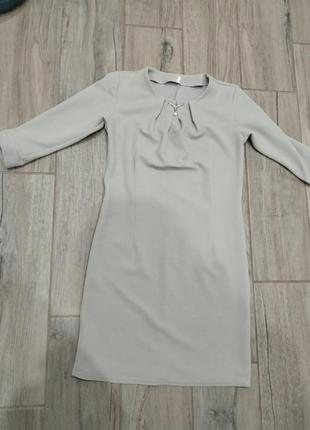 Сукня беж. розмір м.