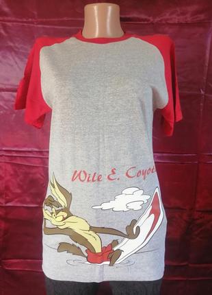Футболка looney tunes
