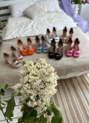 Неймовірної краси фабричні босоніжки🌺