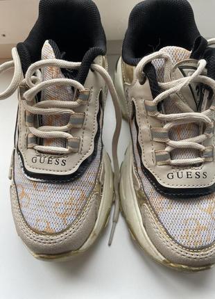 Кросівки guess
