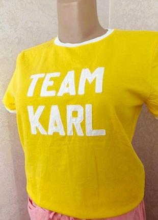 Стильная хлопковая футболка коллаборация karl lagerfeld x alled-martinez