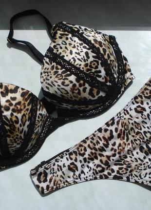 Victoria ́s secret, комплект белья в леопардовый принт, р.м