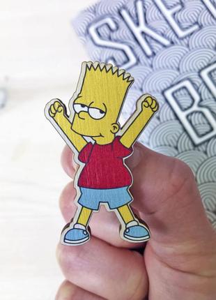 Значок из дерева "барт симпсон"