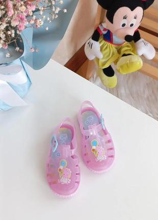 Босоніжки резинові