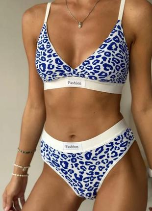 Женский комплект бюстгальтер и трусики