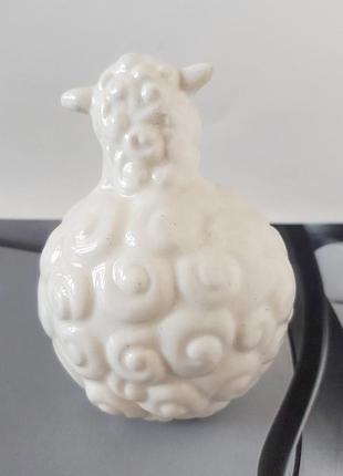 Статуэтка керамическая барашек