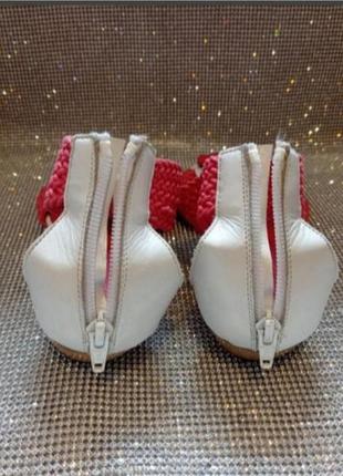 Босоніжки шкіряні жіночі7 фото