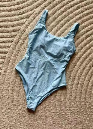 Брендовый купальник в стиле vesace