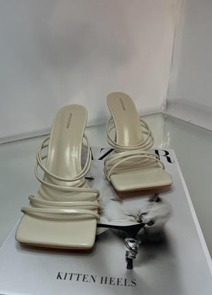 Сабо жіночі молочного кольору 2