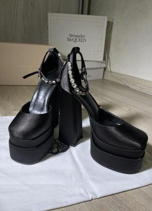 Туфли versace bratz