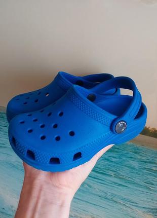 Crocs  c 9 4