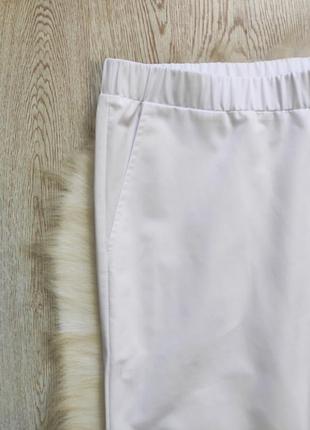 Женские белые штаны брюки с карманами высокая талия посадка батал на резинке большого размера6 фото