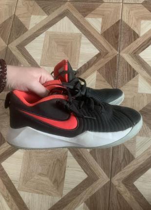 Кроссівки найк