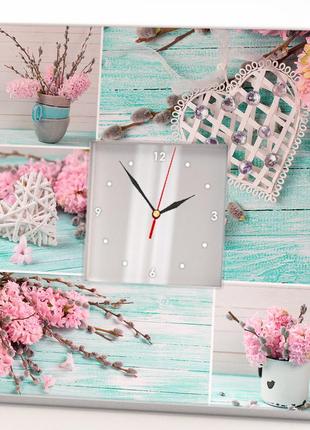 Дизайн годинник колаж фотографій декоративним серцем на дерев'яному бірюзовому тлі, подарунок коханій дівчині