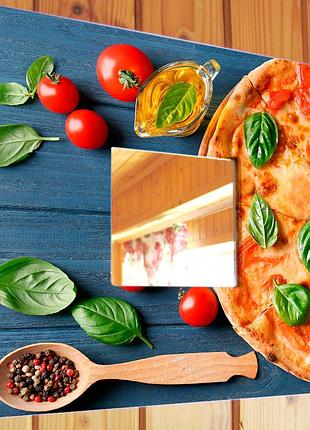 Декоративне дзеркало з малюнком «піца на дерев'яному тлі» подарунок для кухні на стіну, на стіл, кафе, бар