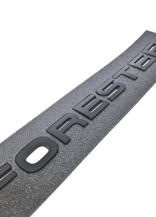 Эмблема forester subaru надпись багажника чёрный мат