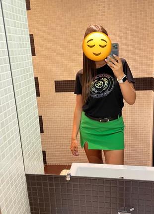 Жіноча футболка