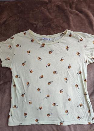 Футболка з прикольним принтом від pull&bear