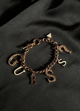 Оригінальний браслет від бренду guess