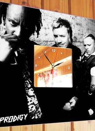 Часы "группа the prodigy" подарок для фанатов электронной музыки, музыкантов, декор в бар, клуб, студию2 фото