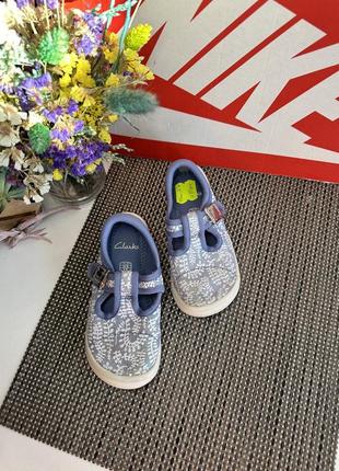 Оригінальні мокасини clarks