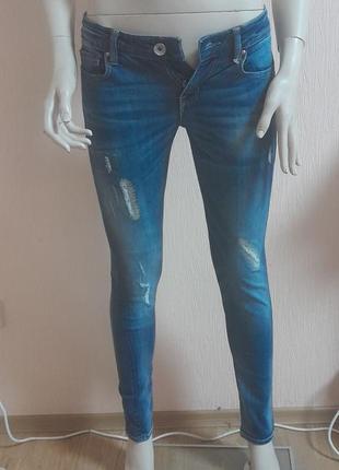 Круті оригінальні джинси синього кольору guess power skinny low made in india
