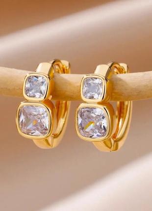 Стильні золотисті медична сталь круглі жіночі сережки кульчики пусети цирконій