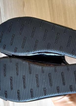 Летние босоножки на низком ходу