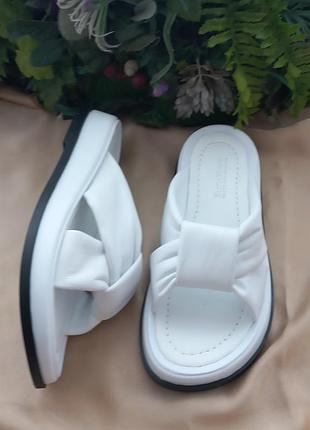 Кожаные женские шлепанцы