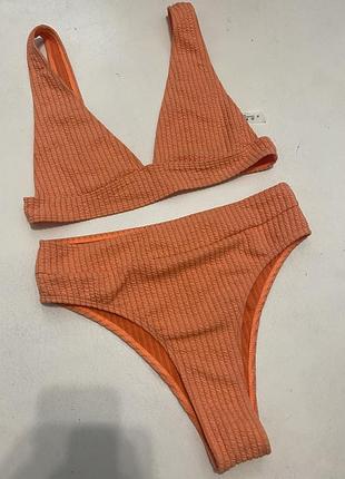 Оранжевый купальник