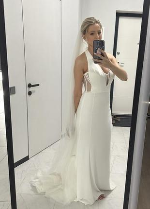Весельное платье vera wang
