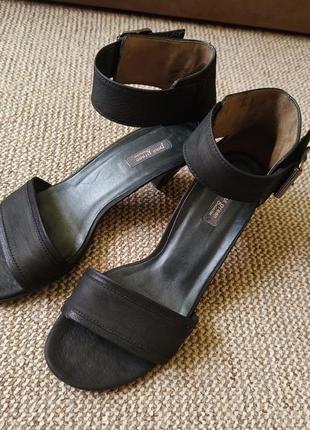 Зручні босоніжки від paul green🖤