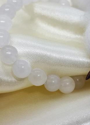Нежный браслет из натурального камня халцедон